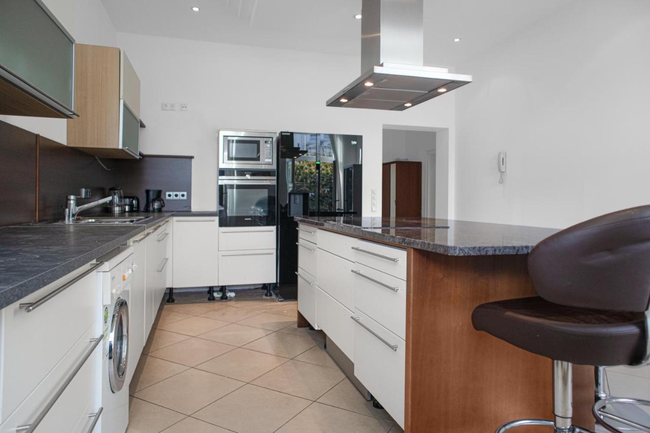 Superb 7Br Shared Apartment- Near Hauptbahnhof Vienna Exterior photo