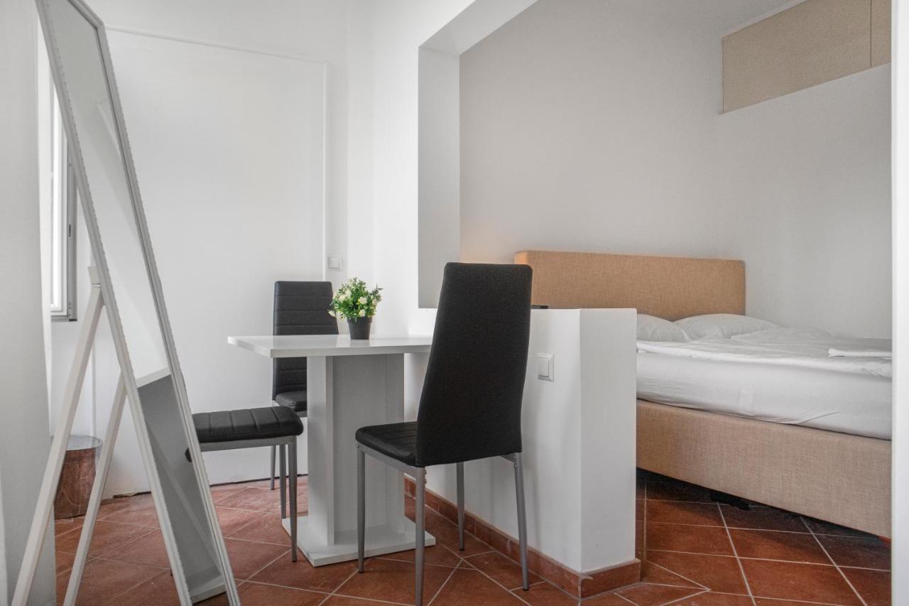 Superb 7Br Shared Apartment- Near Hauptbahnhof Vienna Exterior photo
