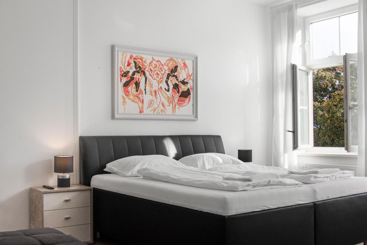Superb 7Br Shared Apartment- Near Hauptbahnhof Vienna Exterior photo