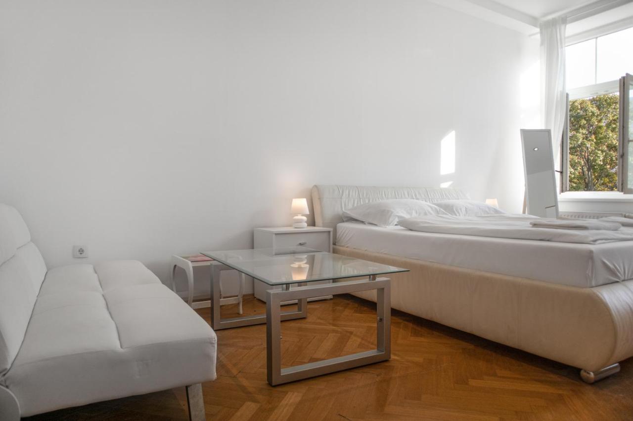 Superb 7Br Shared Apartment- Near Hauptbahnhof Vienna Exterior photo