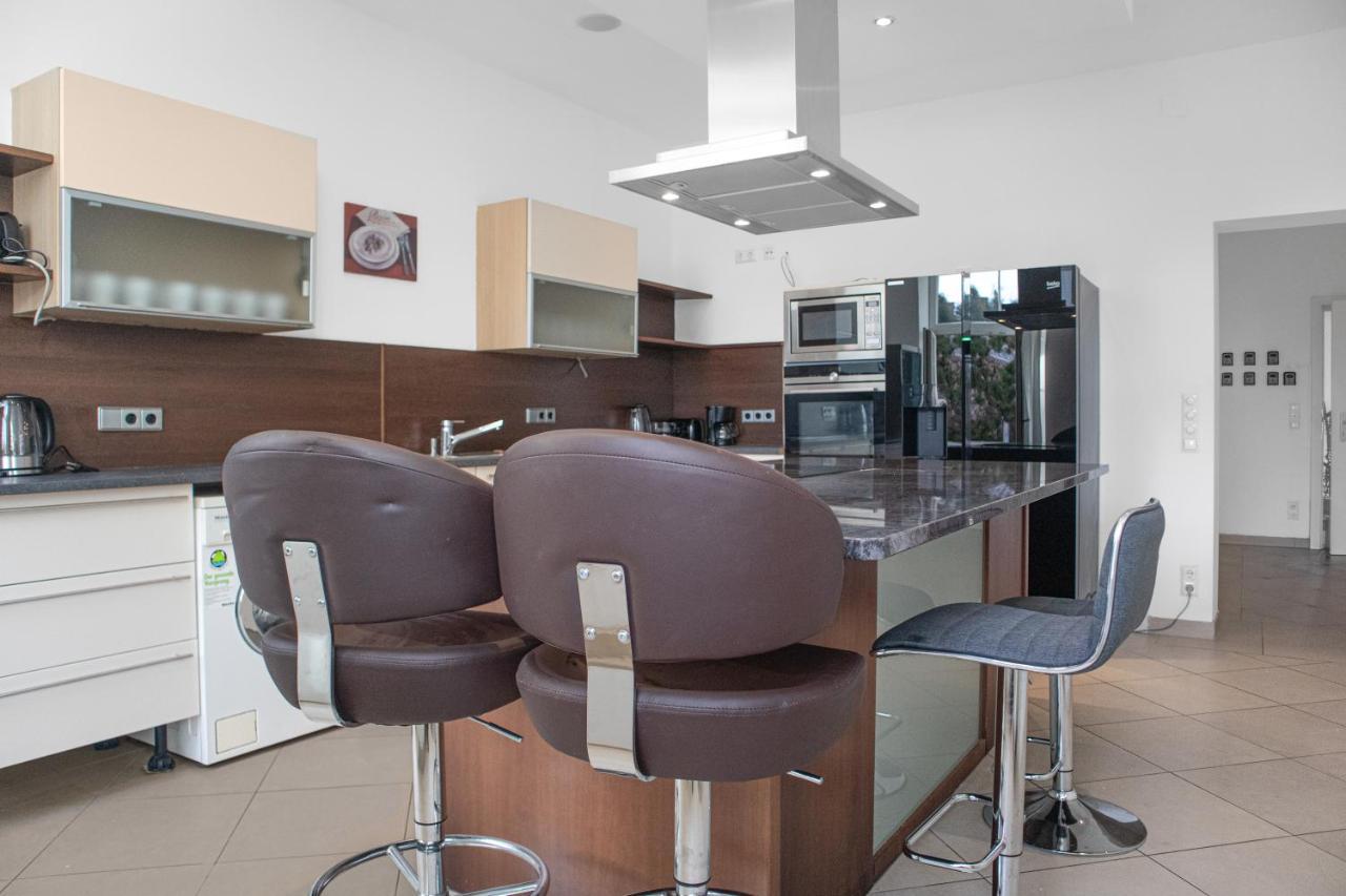Superb 7Br Shared Apartment- Near Hauptbahnhof Vienna Exterior photo
